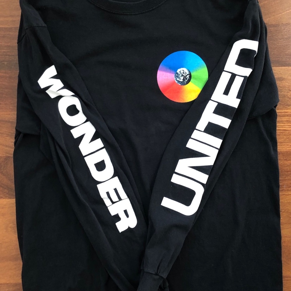 hillsong united worship merch black long sleeve L